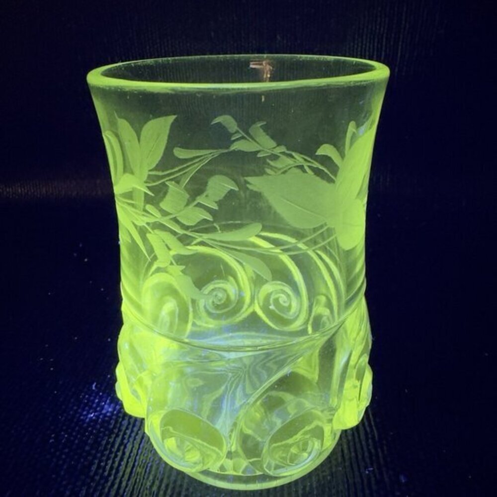 EAPG Geo Duncan Sons Snail Idaho Clear Vase Utensil Holder Manganese 365nm Glow